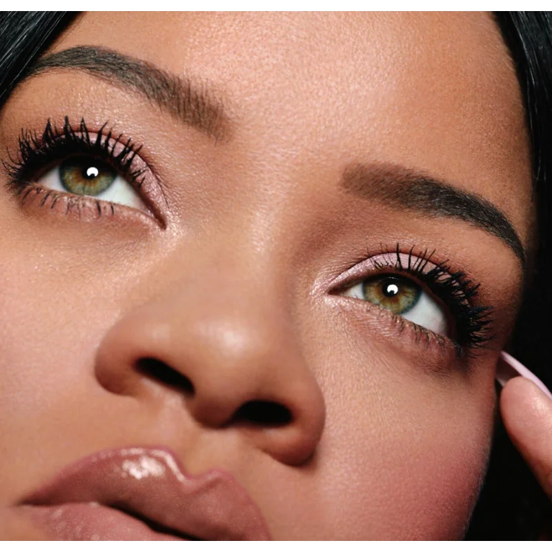 FENTY BEAUTY HELLA THICC VOLUMIZING MASCARA - Mascara volume